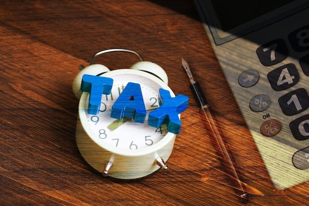 A depiction of the SAT logo overlaid on an image of a retirement calculator. The calculator shows increasing savings projections over time.